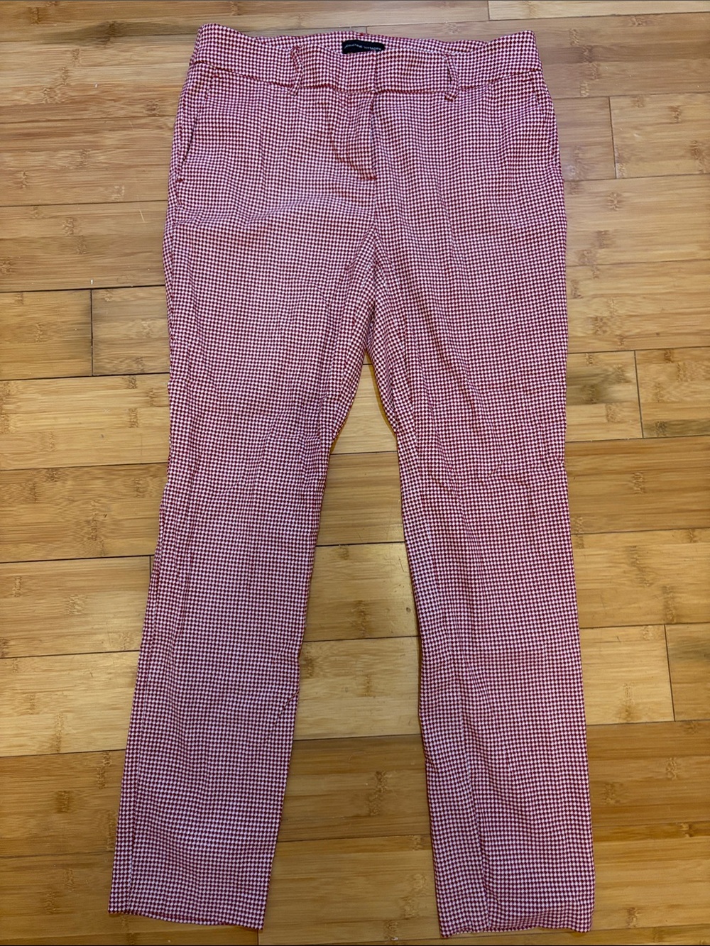 Adrienne Vittadini Red and White Houndstooth Capris Work Pants